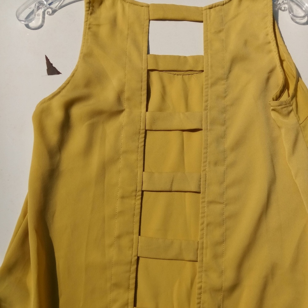Cut out Top